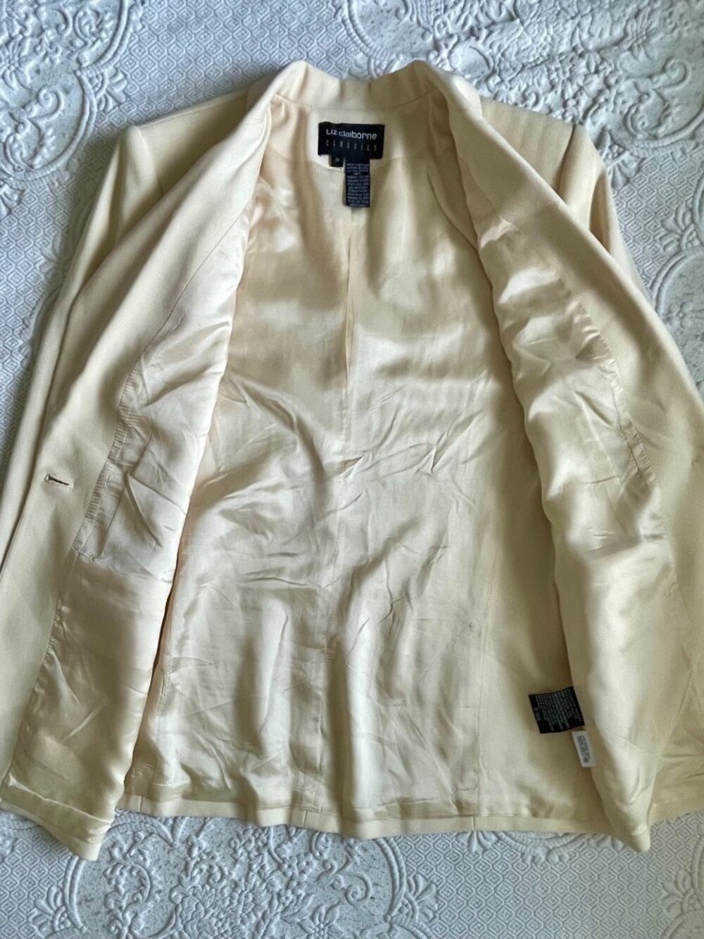 Vintage 1990s Liz Claiborne Classics Structured Cream Blazer Size 10 - Picture 12 of 14